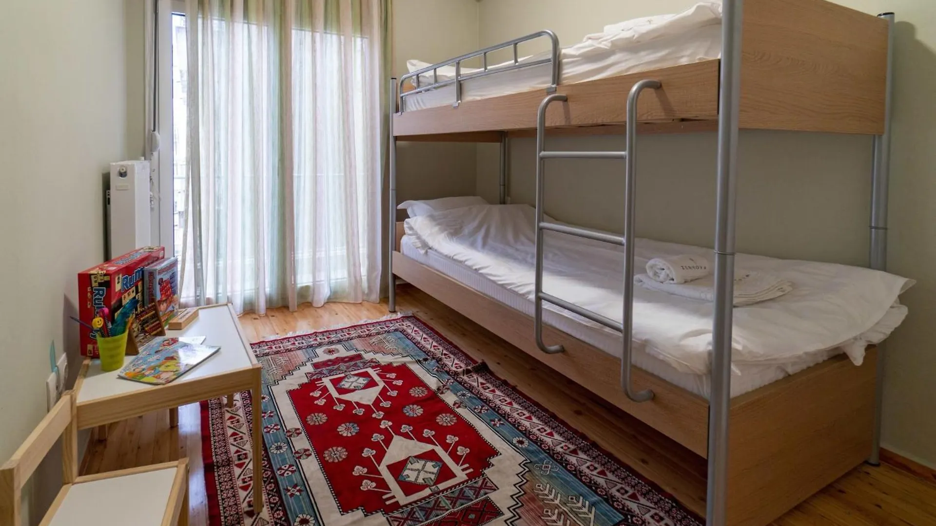 Zennova #5 Antigonidon Square Apartment Thessaloniki Greece