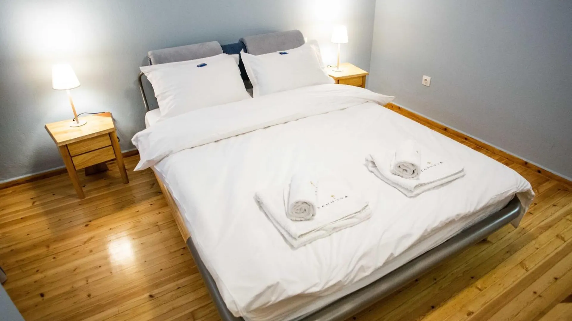 Zennova #5 Antigonidon Square Apartment Thessaloniki